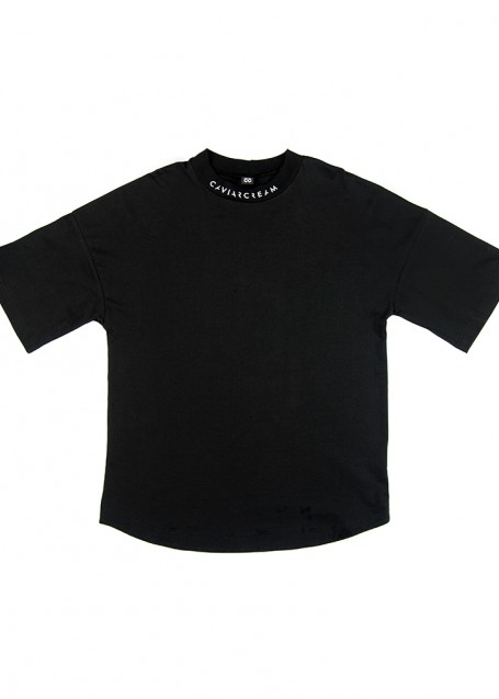 Neck oversize sleeve T-shirt black with white silkscreen in the front